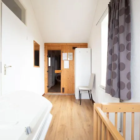 Holiday Home In De Koog Near Texel Beaches בית נופש דה קוח