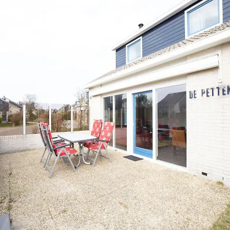 Holiday Home In De Koog Near Texel Beaches בית נופש *